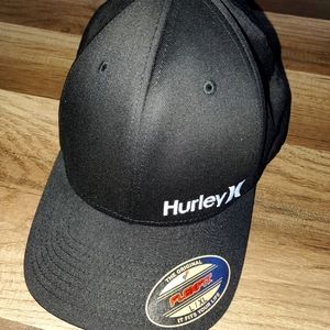 NWT Hurley Mens FlexFit PermaCurve Baseball Hat